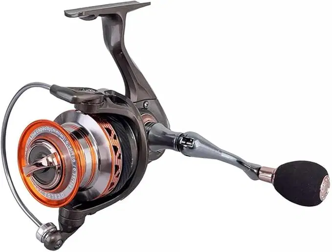 Molinete Pesca Brasil Ocelos 4000 em preto e dourado
