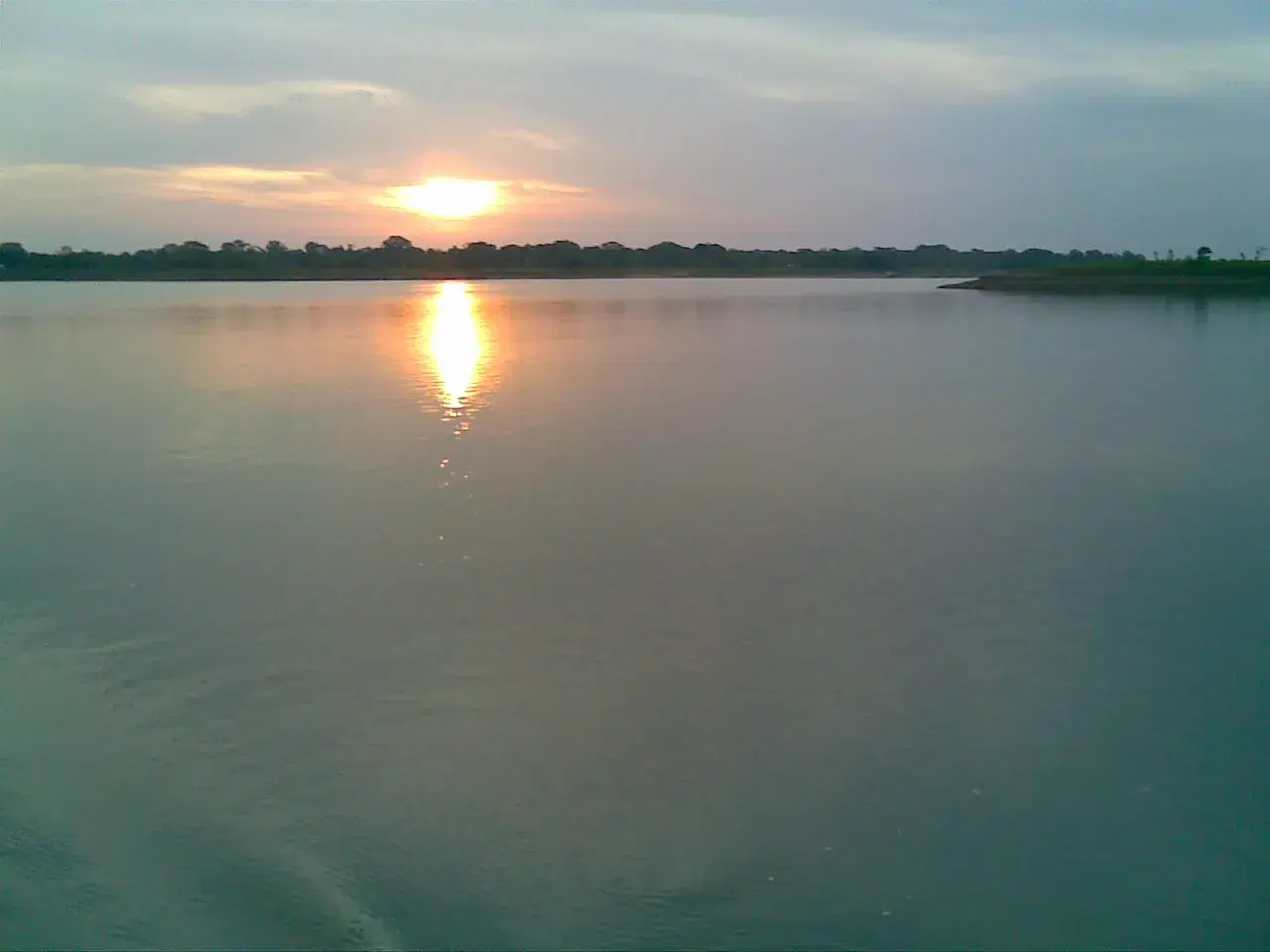Pôr do sol no Rio Madeira em Porto Velho
