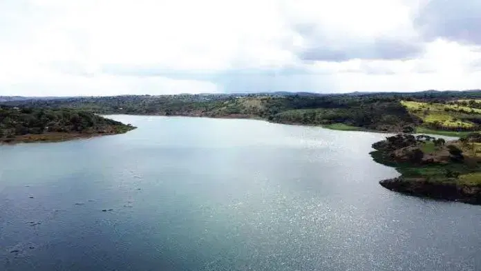 Rio Jacuípe na região de Jacobina, Bahia
