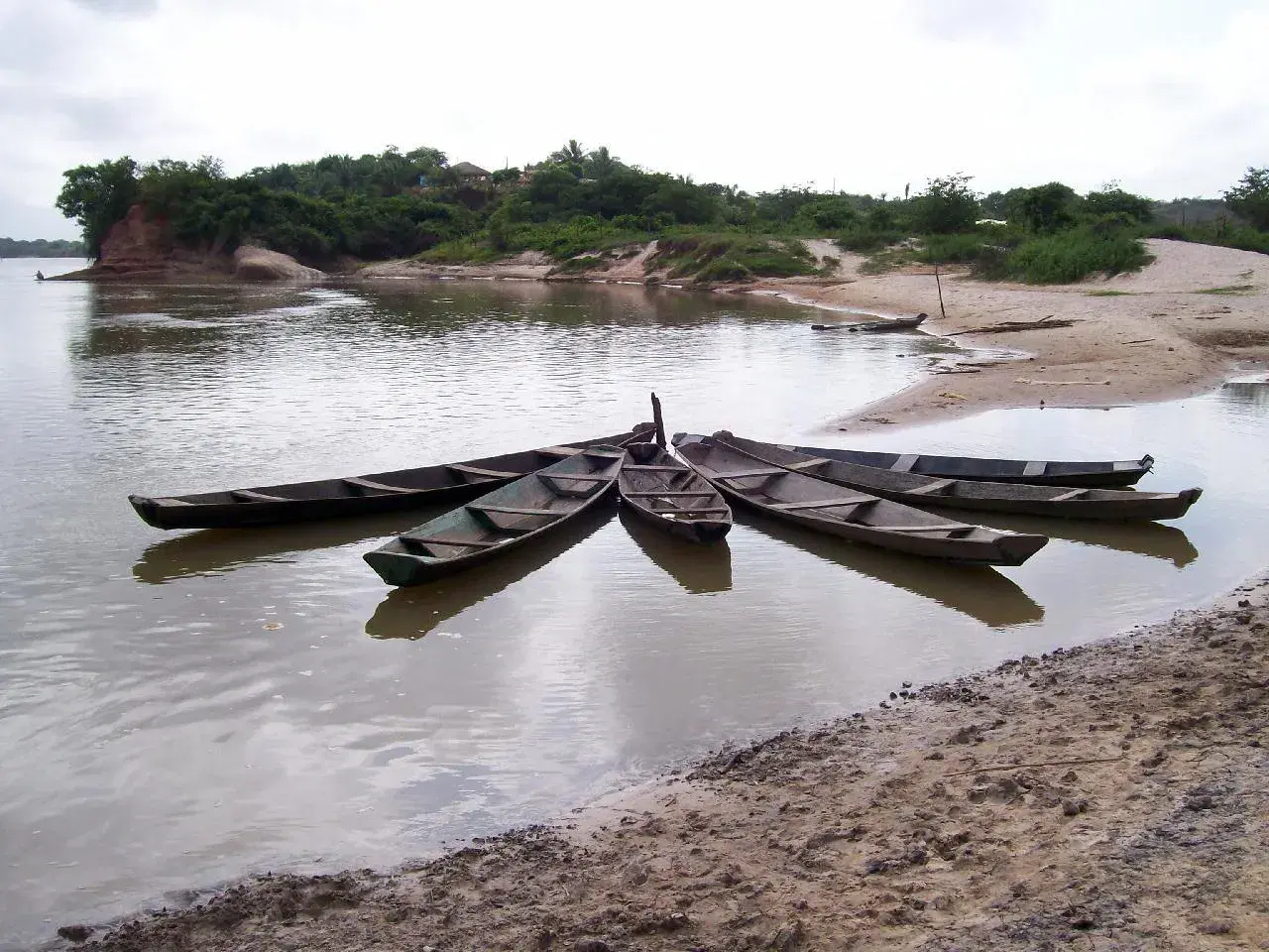 Rio Pindaré, destino de pesca de barco e de margem, Maranhão