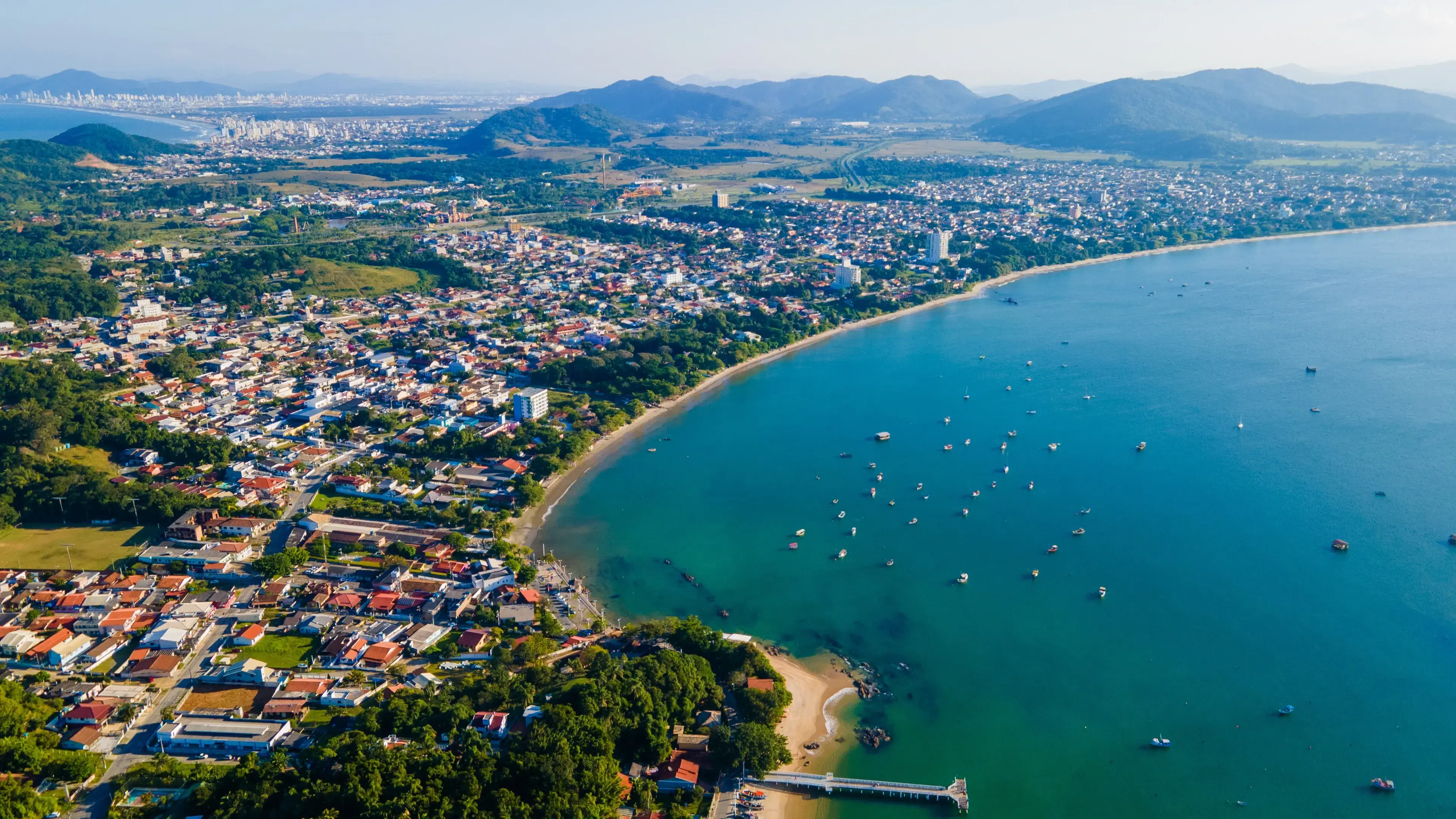 Vista da orla de Penha, Santa Catarina
