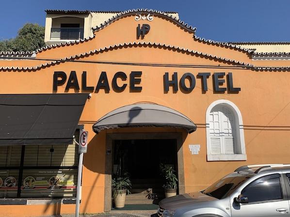 Fachada do Palace Hotel Angra