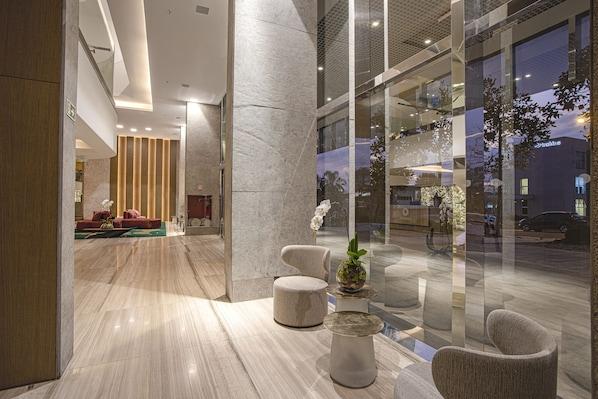 Suryaa Hotel Pinhais, Curio Collection by Hilton - hospedagem para pescadores
