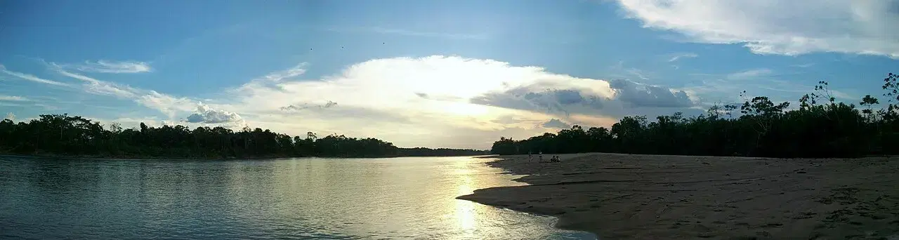Pôr do sol no rio Putumayo (Içá) em Puerto Asís