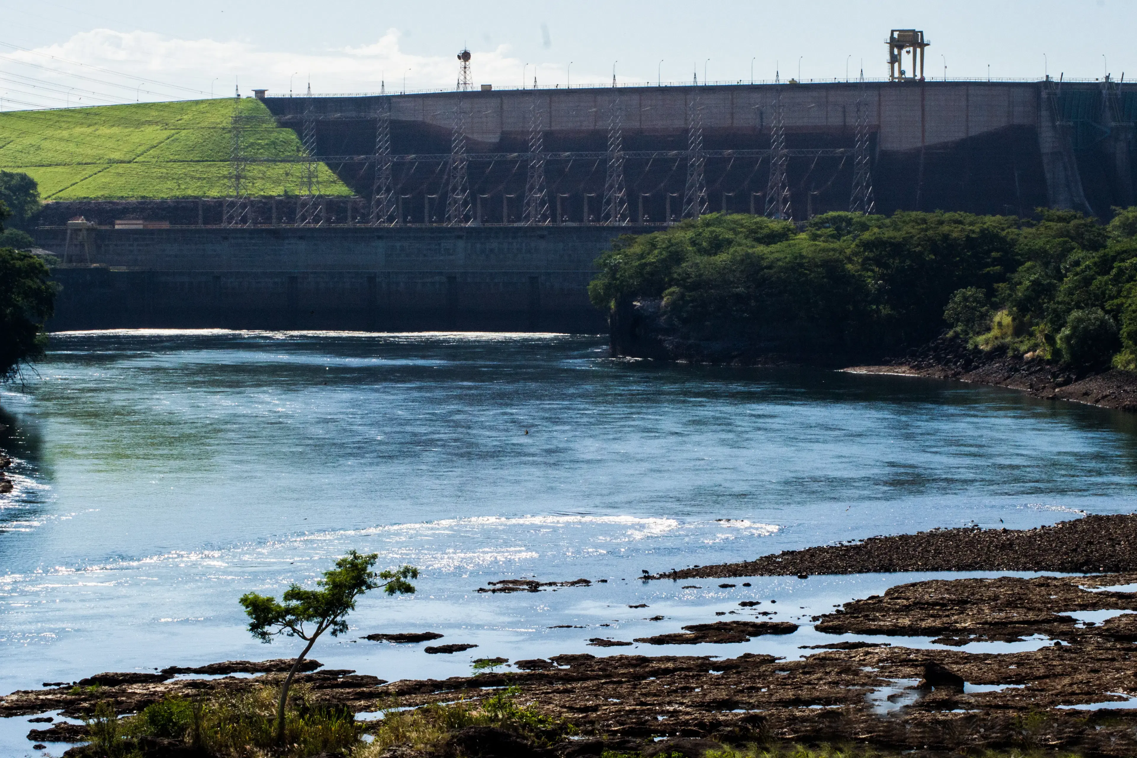 Represa de Marimbondo: guia completo de pesca no Rio Grande