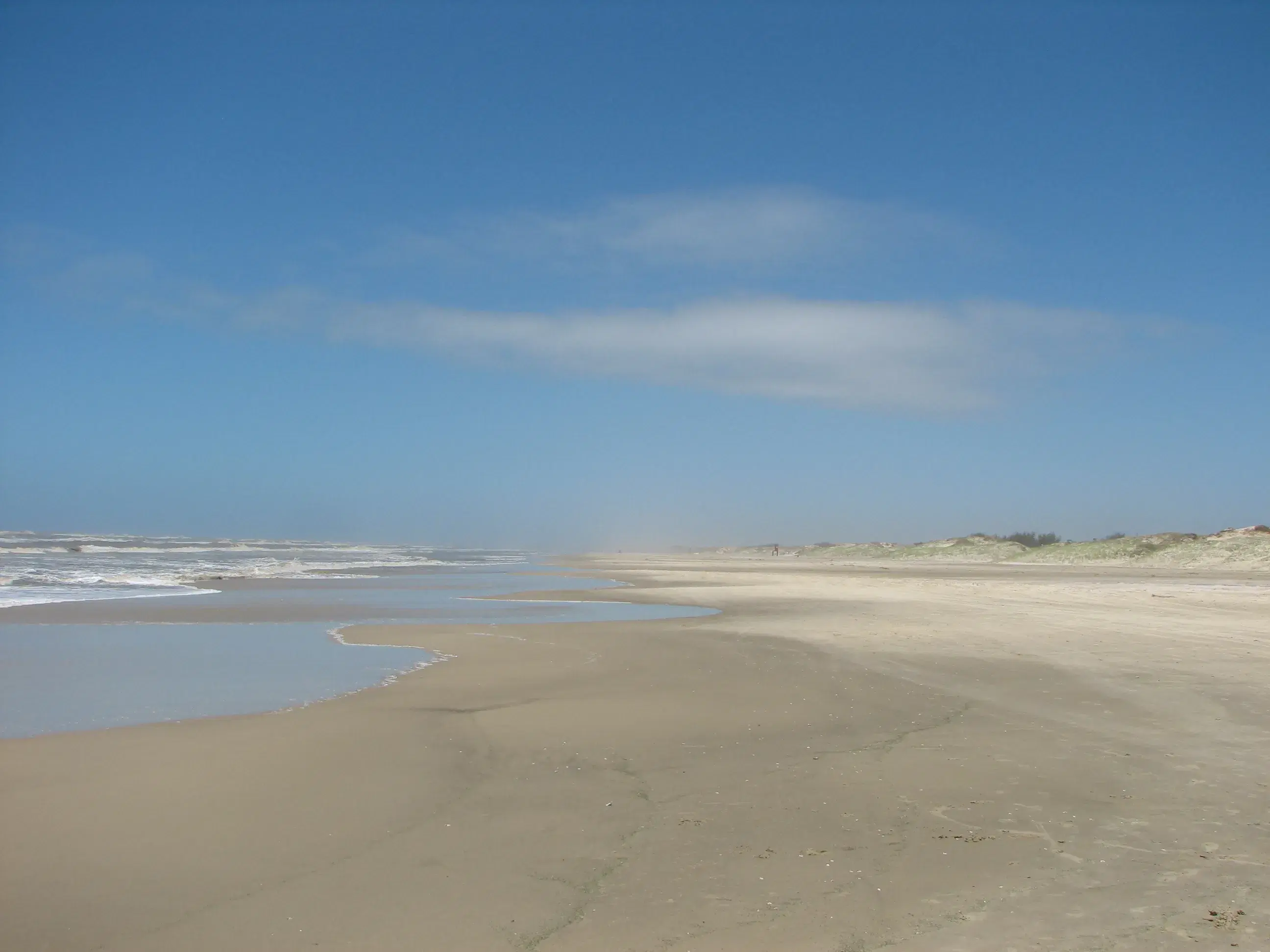 Praia do Balneario Quintao no litoral gaucho