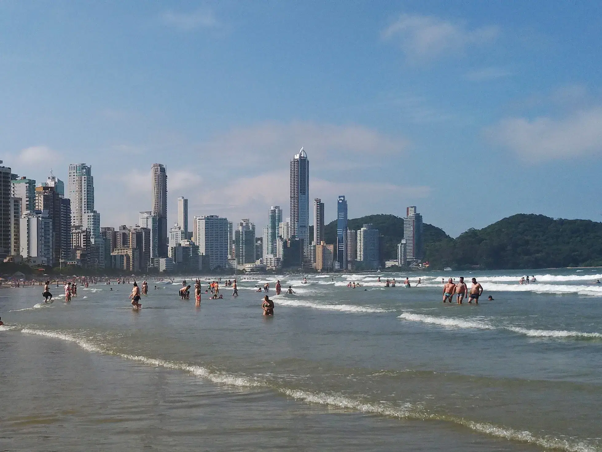 Vista de Balneário Camboriú, Santa Catarina - pesca esportiva
