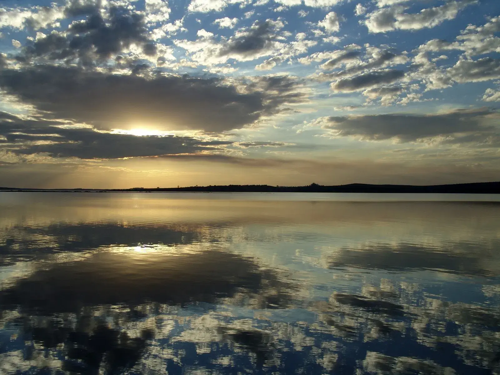 Rio Paranapanema em seu curso médio